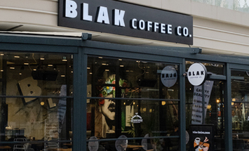 Blak Coffee Co. Franchise Fırsatı: Yatırımcılar İçin Kârlı ve Hızla Büyüyen Bir İş Modeli